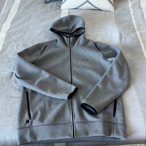 Men’s Oakley Zip Up Hoodie XL